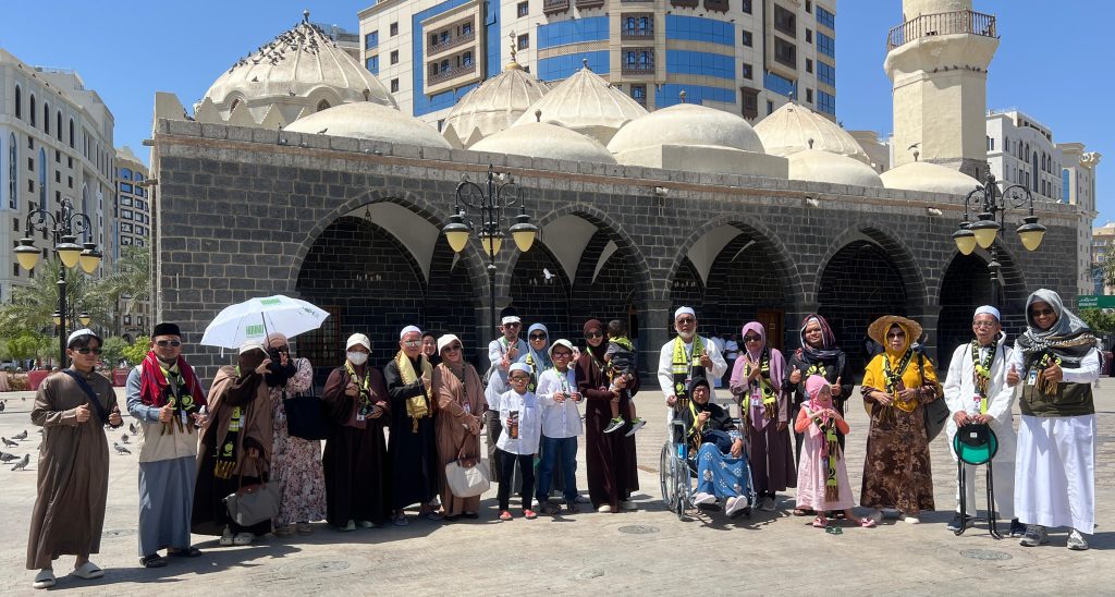 Umroh 12 Hari 2025